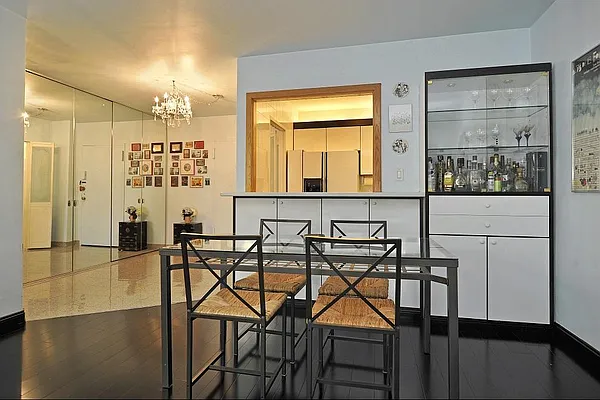 Sold by Corcoran | media 7