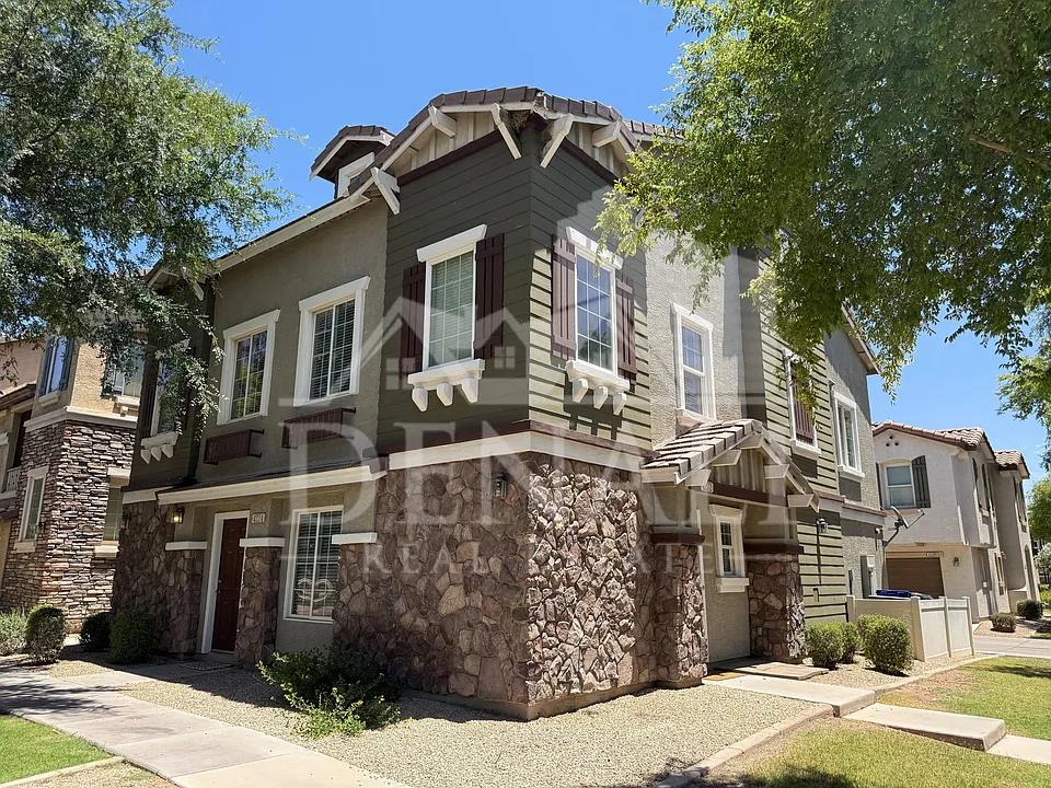 4272 E Jasper Dr
