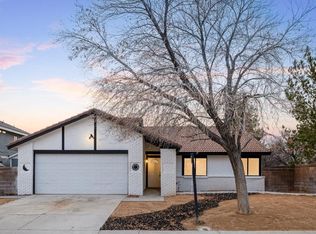 44071 Shad St, Lancaster, CA 93536