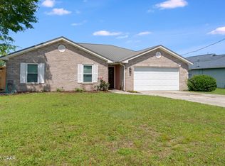 1402 New Hampshire Ave, Lynn Haven, FL 32444