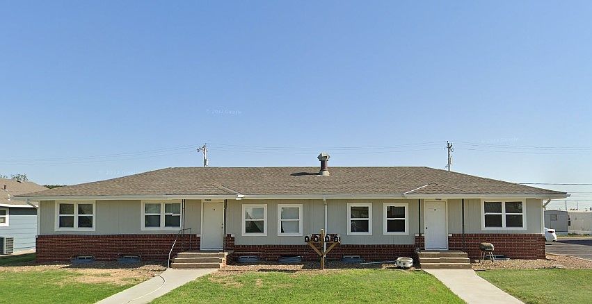 1st image of 1014 E 17th St #D