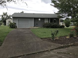832 E 7th St, Molalla, OR 97038