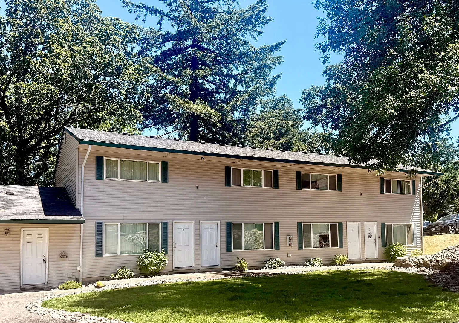 tri7875 — Photo 1