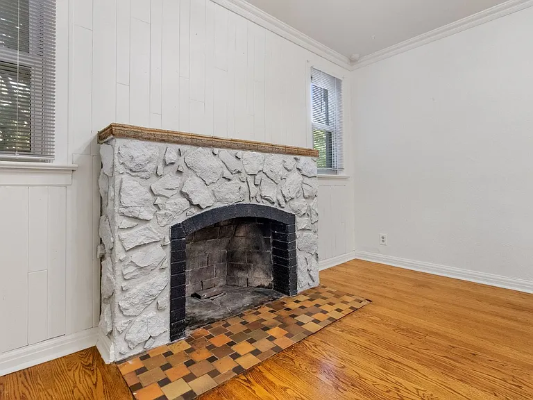 654 S Bryant St — Photo 38