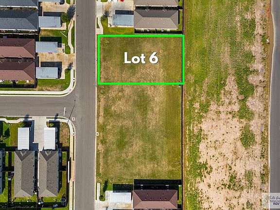 2nd image of 904 Sunset Ln #6