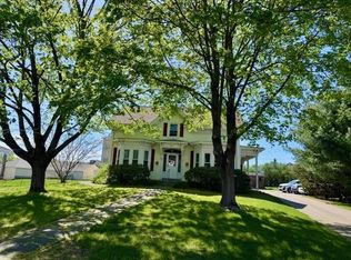 1207 Mendon Rd, Woonsocket, RI 02895