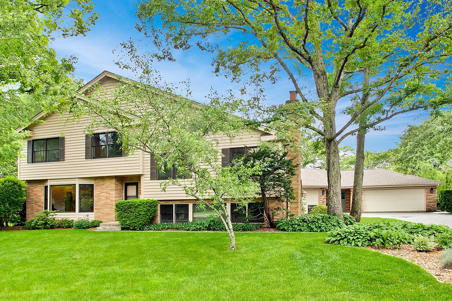 3 Devonshire Ln photo 1