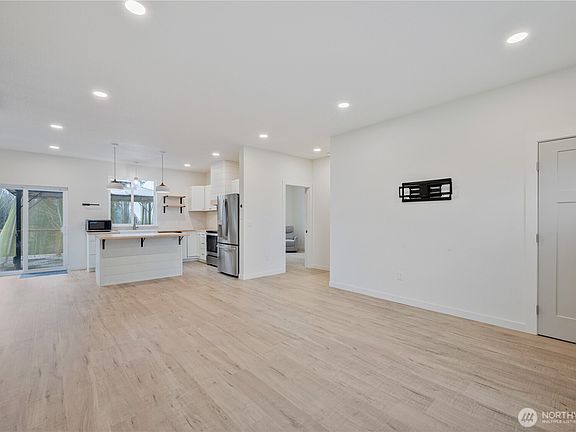 5th image of 3021 Stella Road