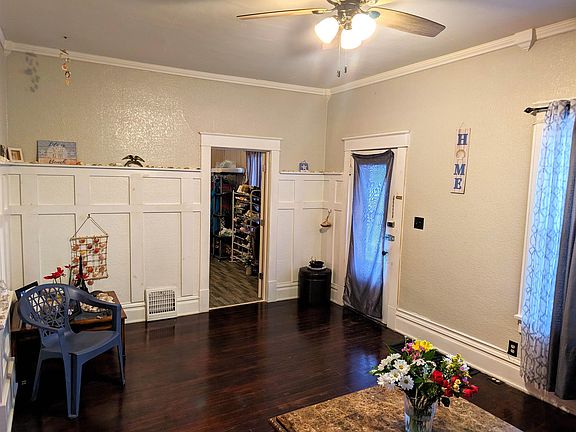 5th image of 642 S 5th St