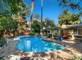 4935 Rigoletto St, Woodland Hills, CA 91364