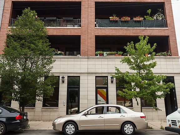 2nd image of 825 N California Ave #C