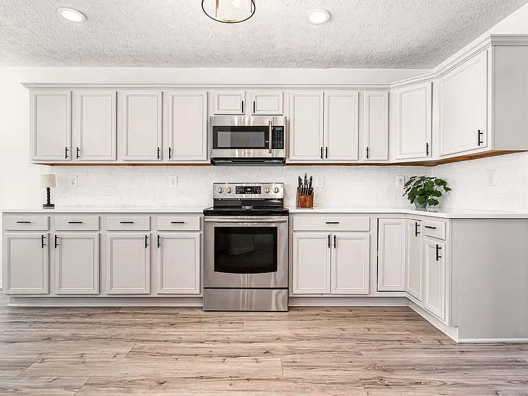 11009 Symington Cir — Photo 20