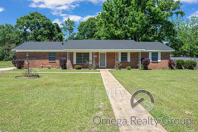 1st image of 6820 Oaklane Dr