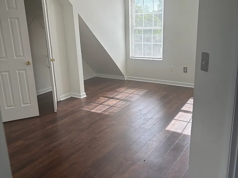 2506 Kent Village Dr #2506 — Photo 9
