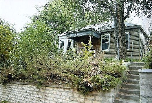 1st image of 518 S 12th St