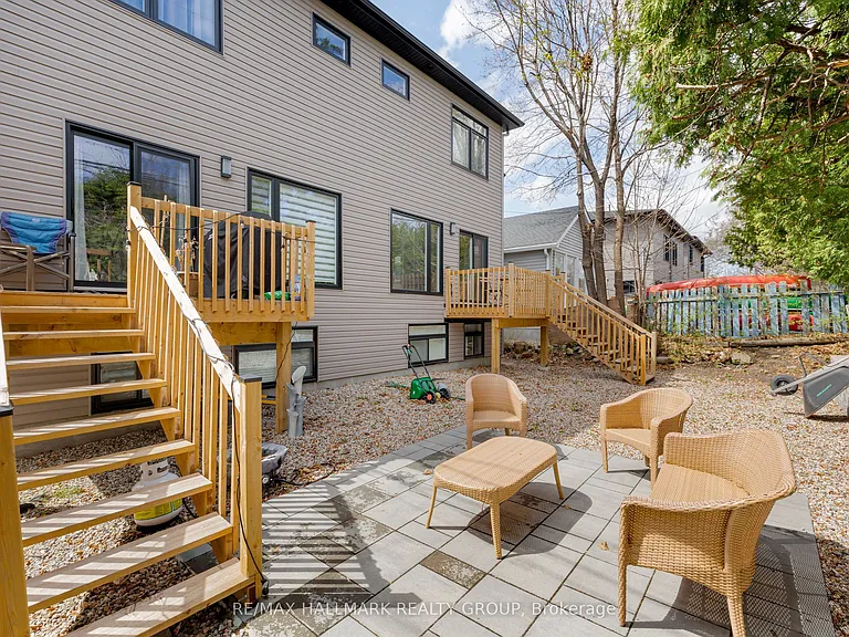 163 Longpre St — Photo 41