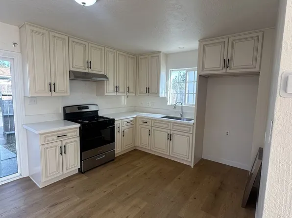 Geoliv Surfside Bungalows LLC