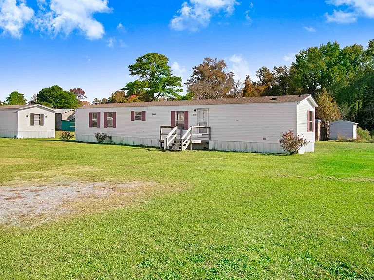 406 Little Dove Rd — Photo 4
