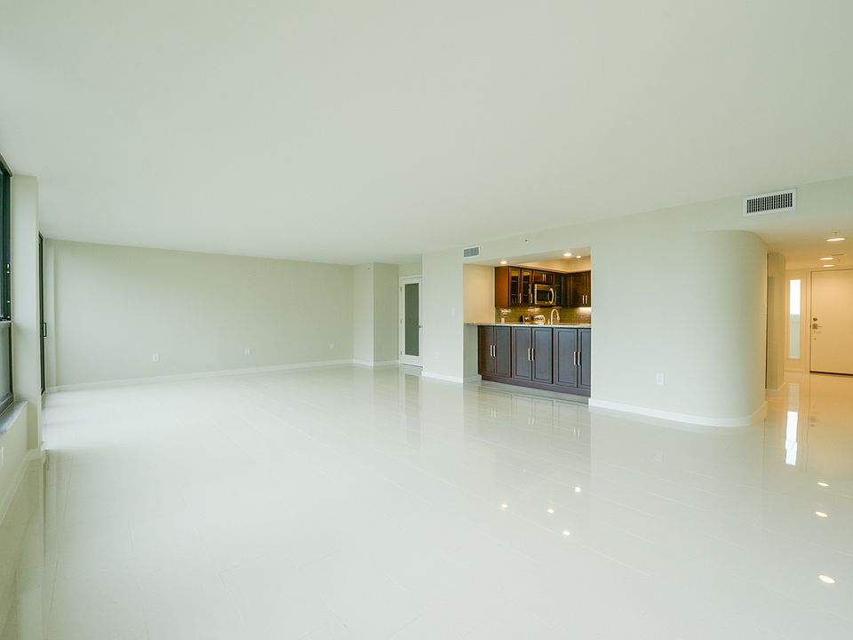 1st image of 11 Sunset Dr APT 504