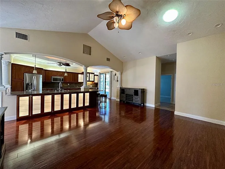 8133 Misty Oaks Blvd — Photo 5