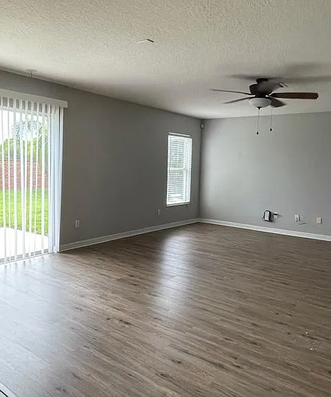1144 Blackwater Pond Dr — Photo 11