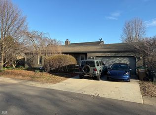 1010 Rocky Ford Rd, Columbus, IN 47203