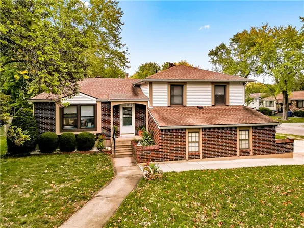 1501 N Hanover Ct, Independence, MO 64056