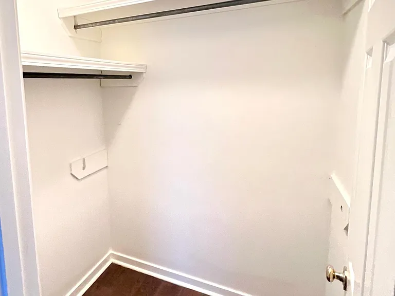 506 Laurelwood Dr — Photo 15