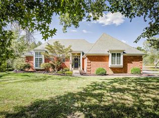 600 Oak Hill Dr, Belleville, IL 62223