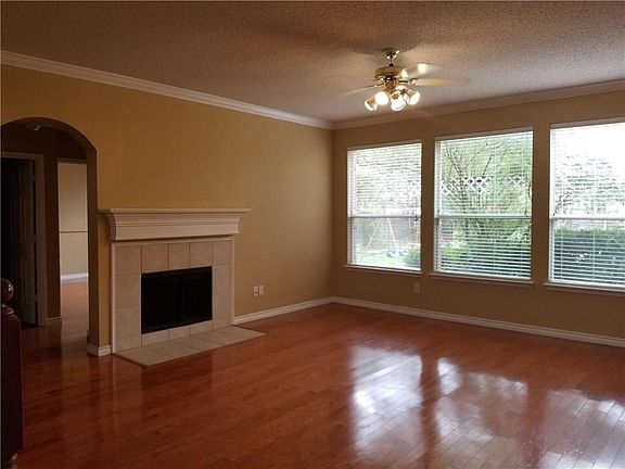 3rd image of 4617 Ocean Dr