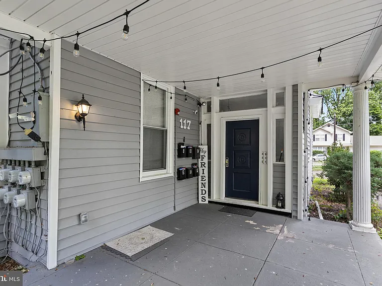 117 E Walnut Ave #D — Photo 5
