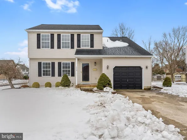 640 High St, Gibbstown, NJ 08027