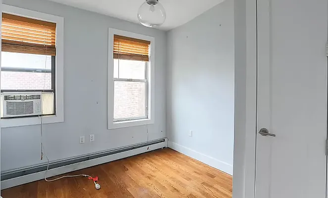 Rented by Hagstrom Management Inc | media 27