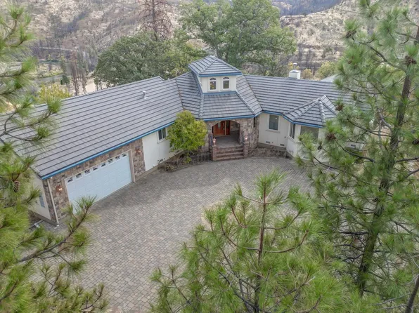 312 Oak Knoll Rd, Klamath River, CA 96050