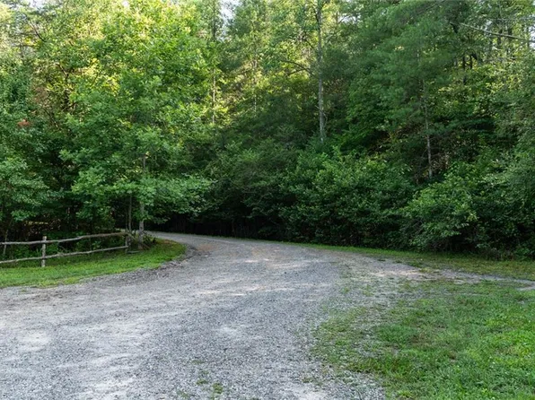Boone Trl, Purlear, NC 28665