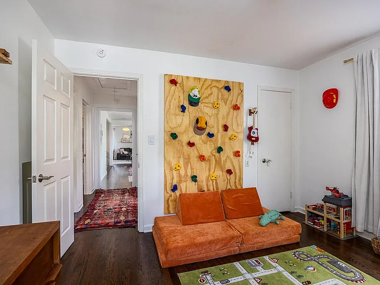 632 Watsonwood Dr — Photo 28