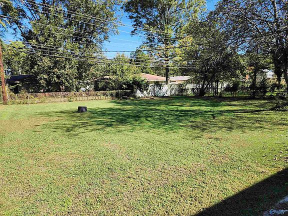 2nd image of 3710 Ashland Dr SW