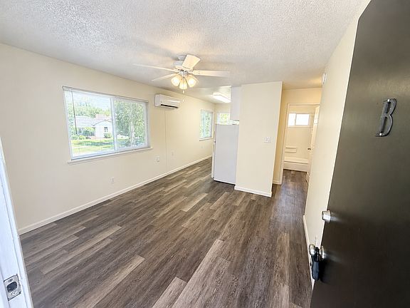 3rd image of 1165 Magnolia Ave #93