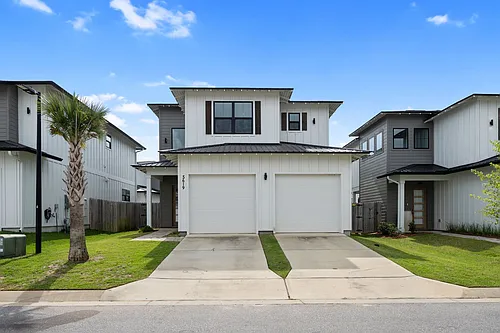 5619 Pelican Pl Photo 1