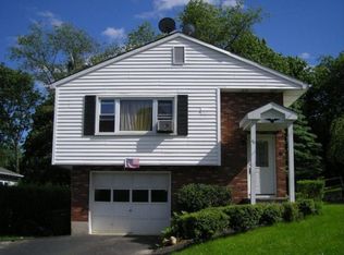 49 Beckerle St, Danbury, CT 06811