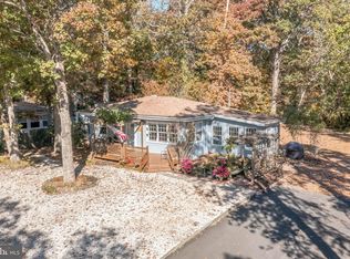 214 SE Lakeshore Dr, Millville, NJ 08332