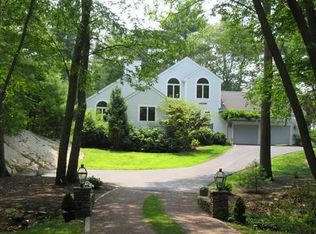 29 Heather Dr, Cohasset, MA 02025