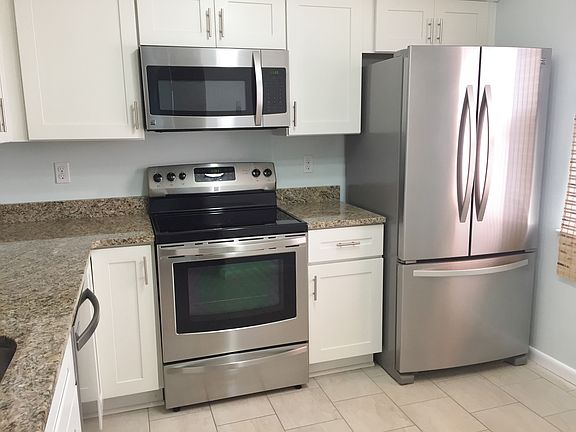 2nd image of 784 Biltmore Dr