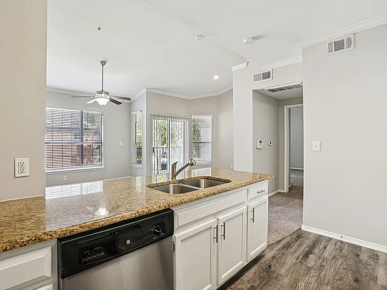 Carrington Park — Photo 83