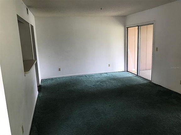 3rd image of 190 Hickory Woods Ct APT 4B