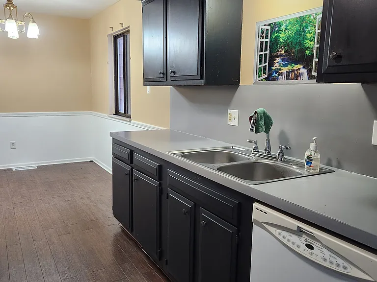 3945 Camelot Dr SE #3945 — Photo 9