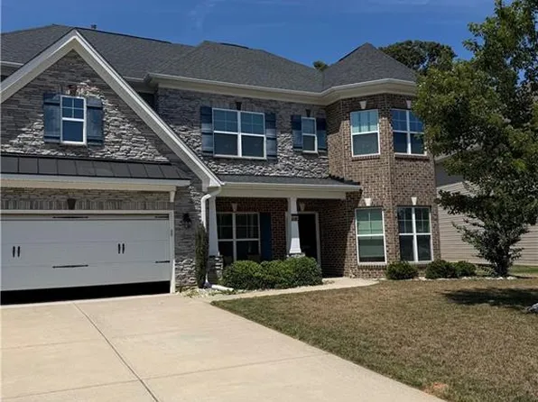 5792 Highland Grove Dr, Summerfield, NC 27358