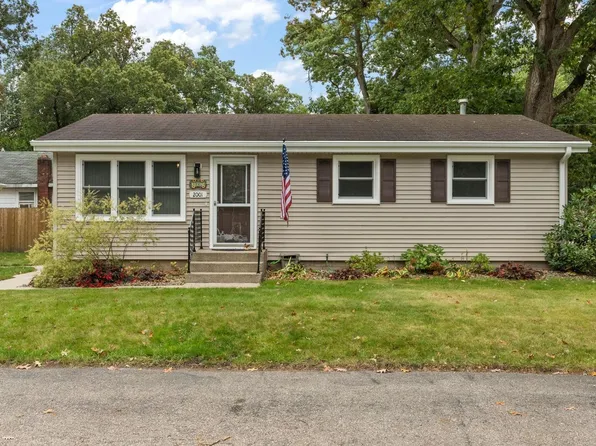 2001 Plum St, Michigan City, IN 46360