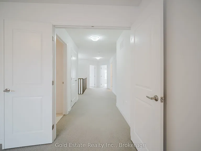 19 McLaren Ave — Photo 39