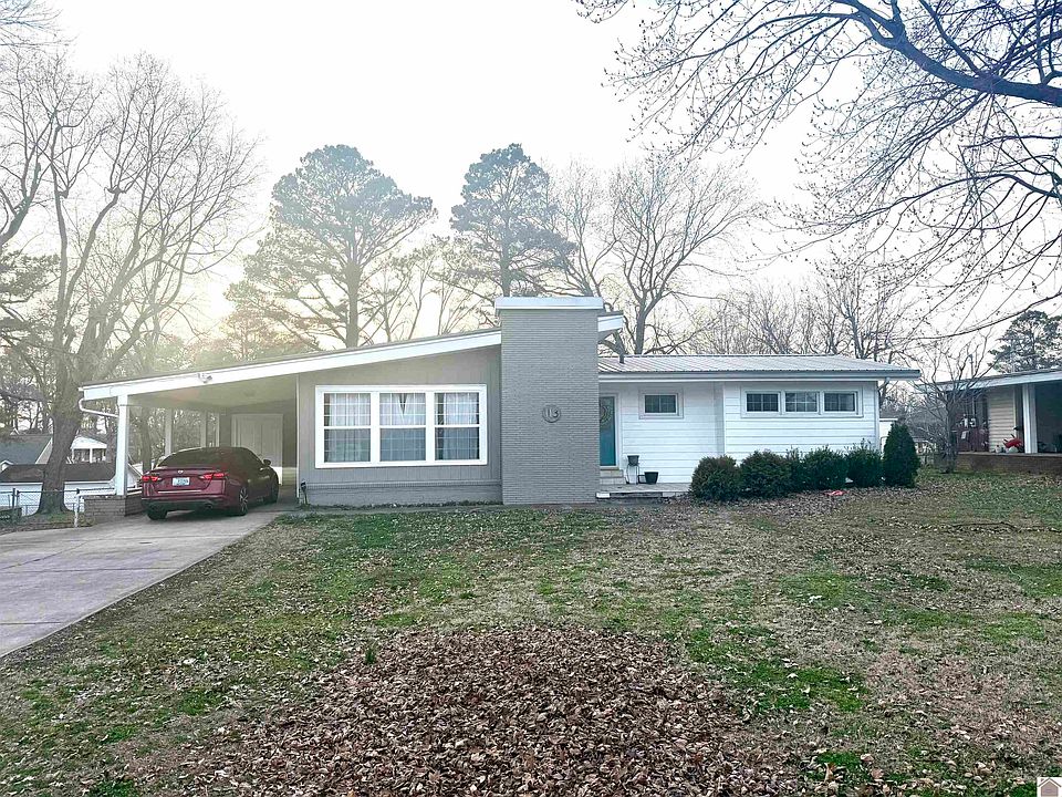 1st image of 113 Lincoln Dr